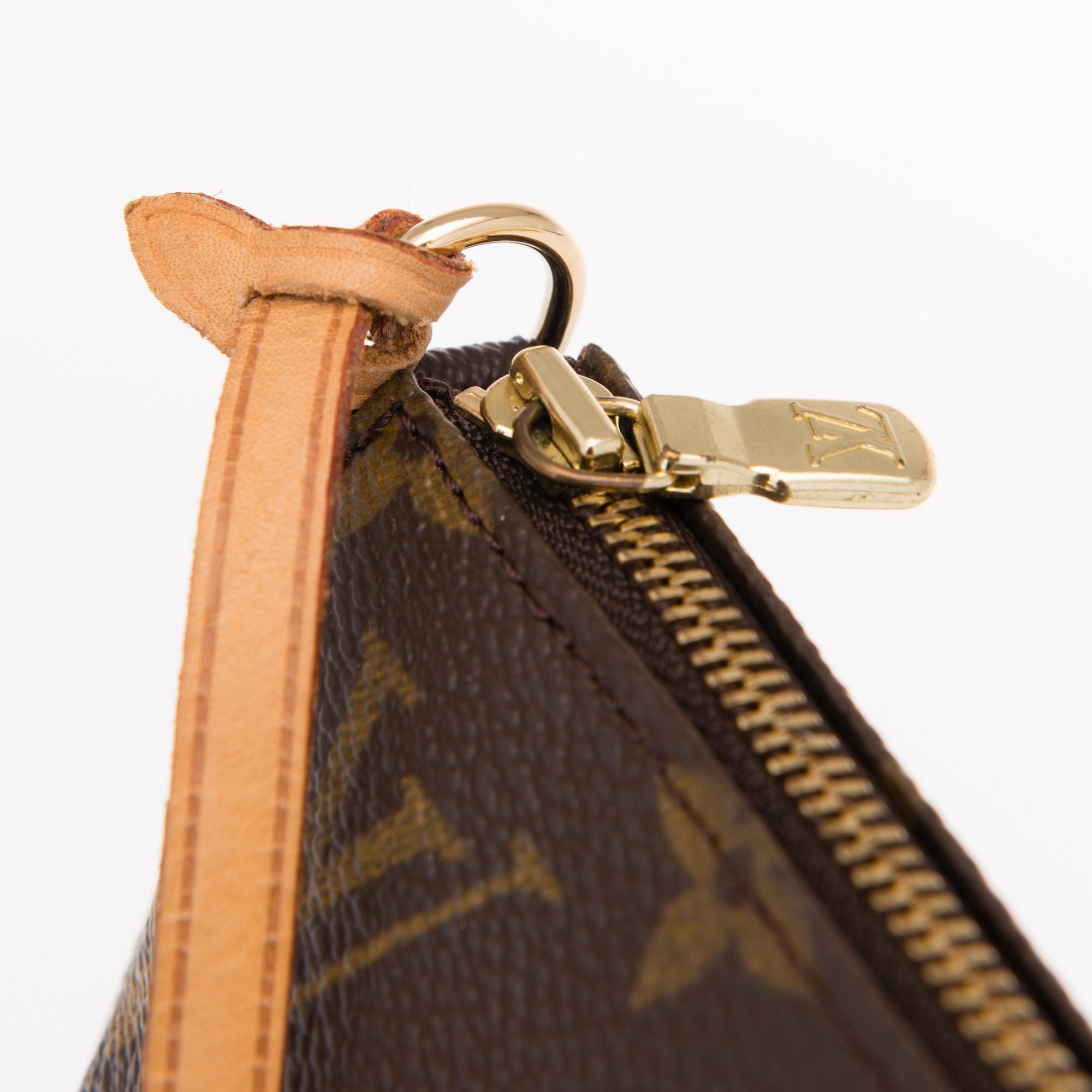 LAUKKU, "Pochette", Louis Vuitton.
