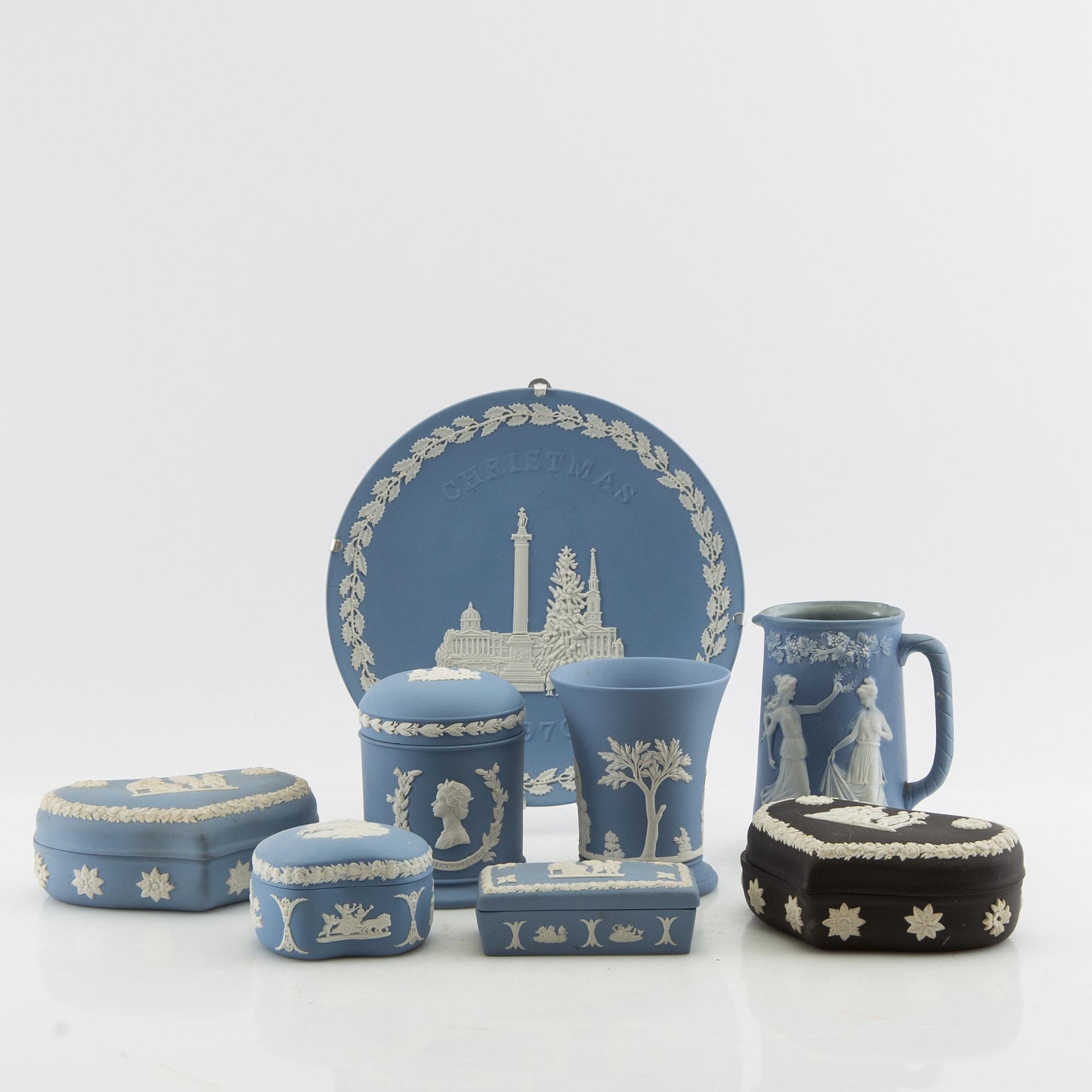 A collection of boxes, plates, etc. 8 dlrs, mostly Wedgwood England 20th century jasperware.