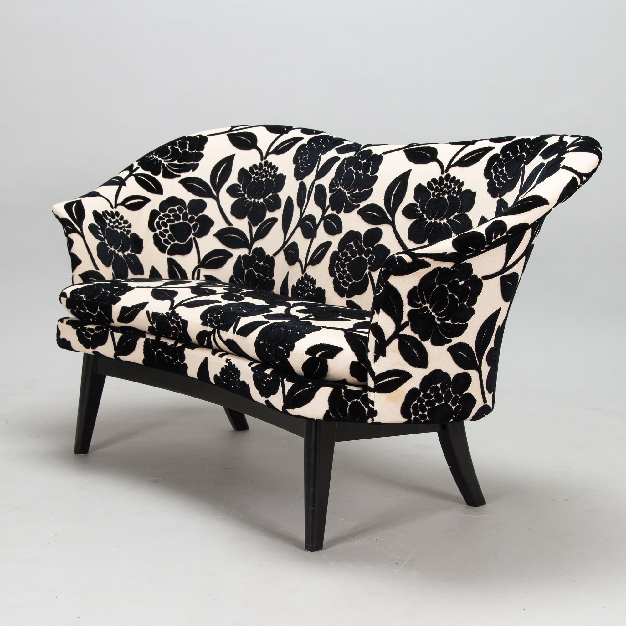 Olof Ottelin, soffa "Duetto" Kervo Snickerifabrik, Stockmann, 1900-talets mitt.