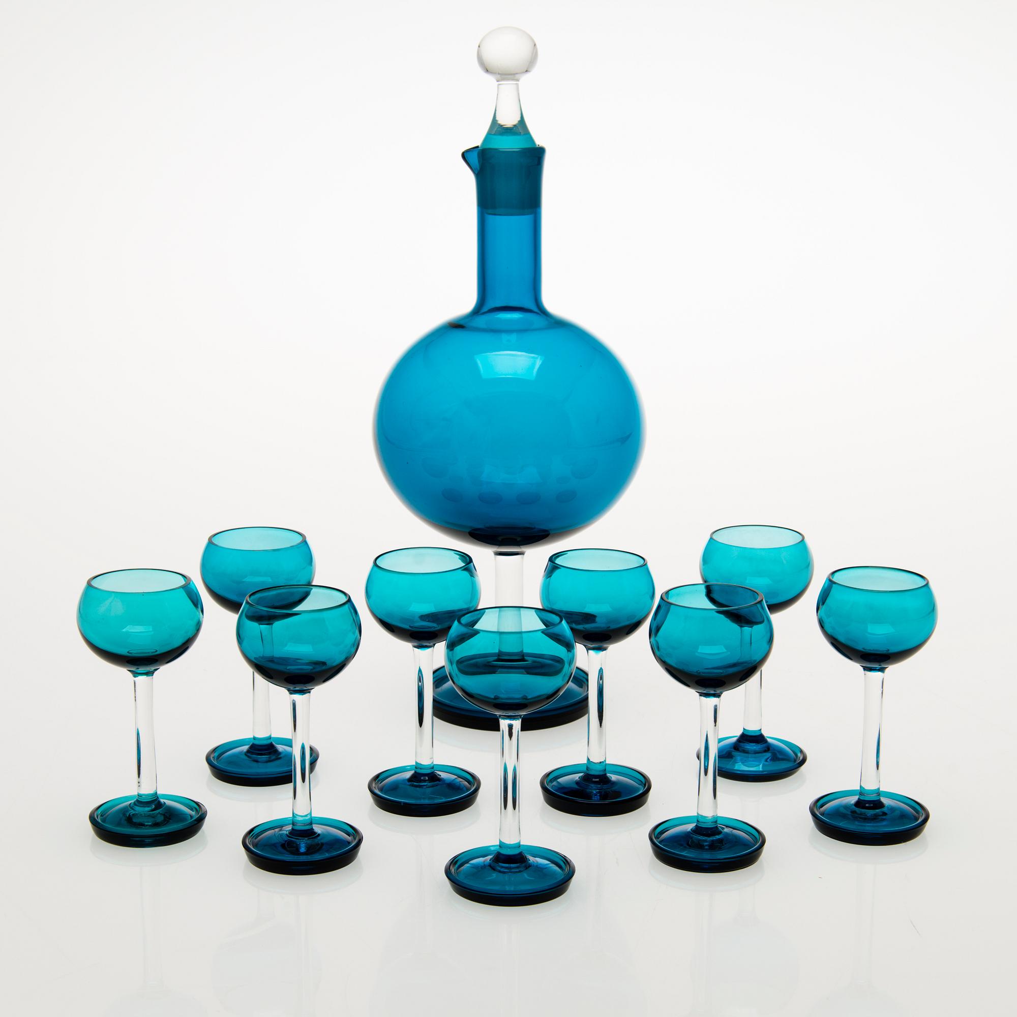 NANNY STILL, "Harlekiini" Liköörikarahvi ja 9 liköörilasia, Riihimäen Lasi Oy. 1950-60-luku.