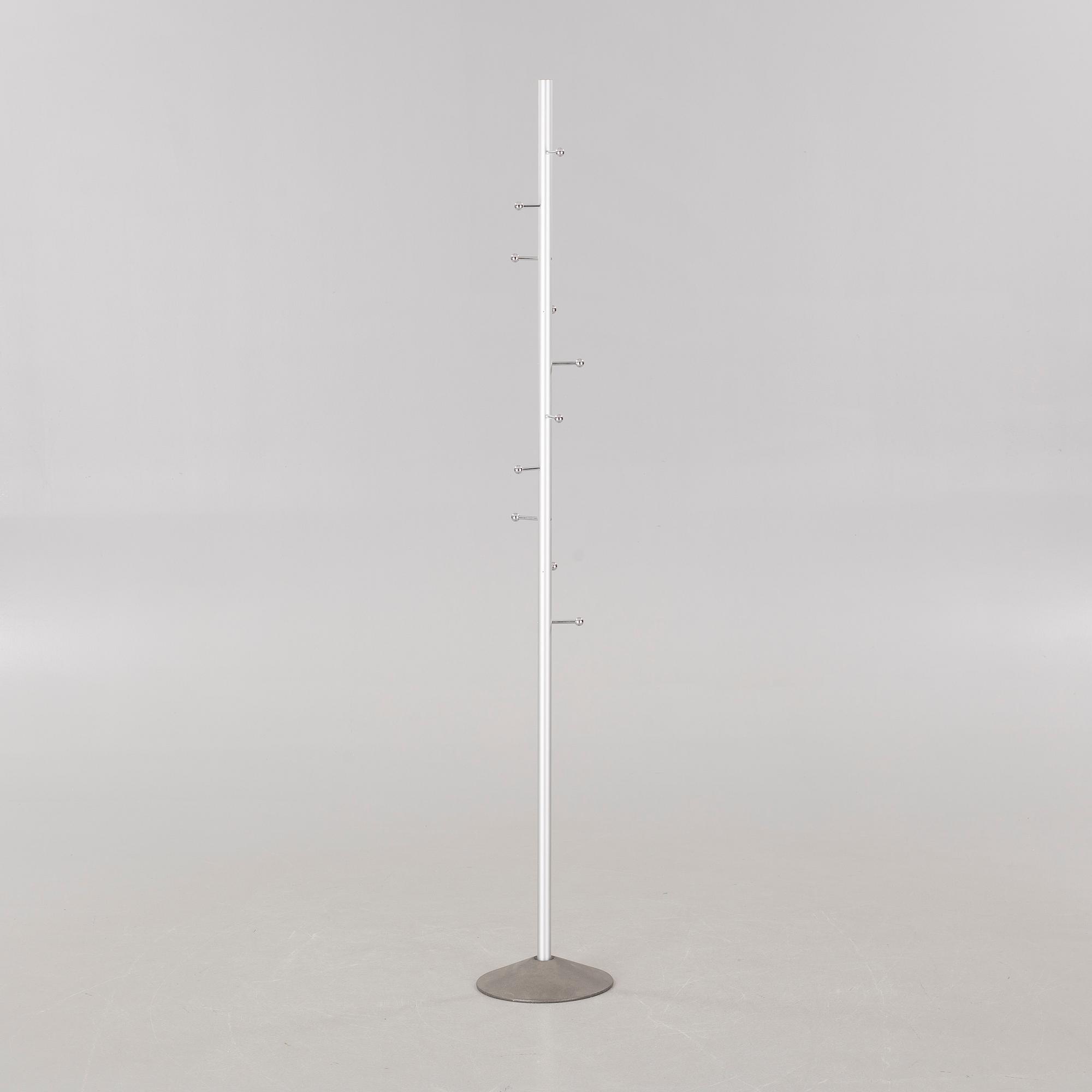 JOSEP M MASSANA & JOSEP M TREMOLEDA, tamburmajor, "Mirac", Mobles 114, omkring år 2000.