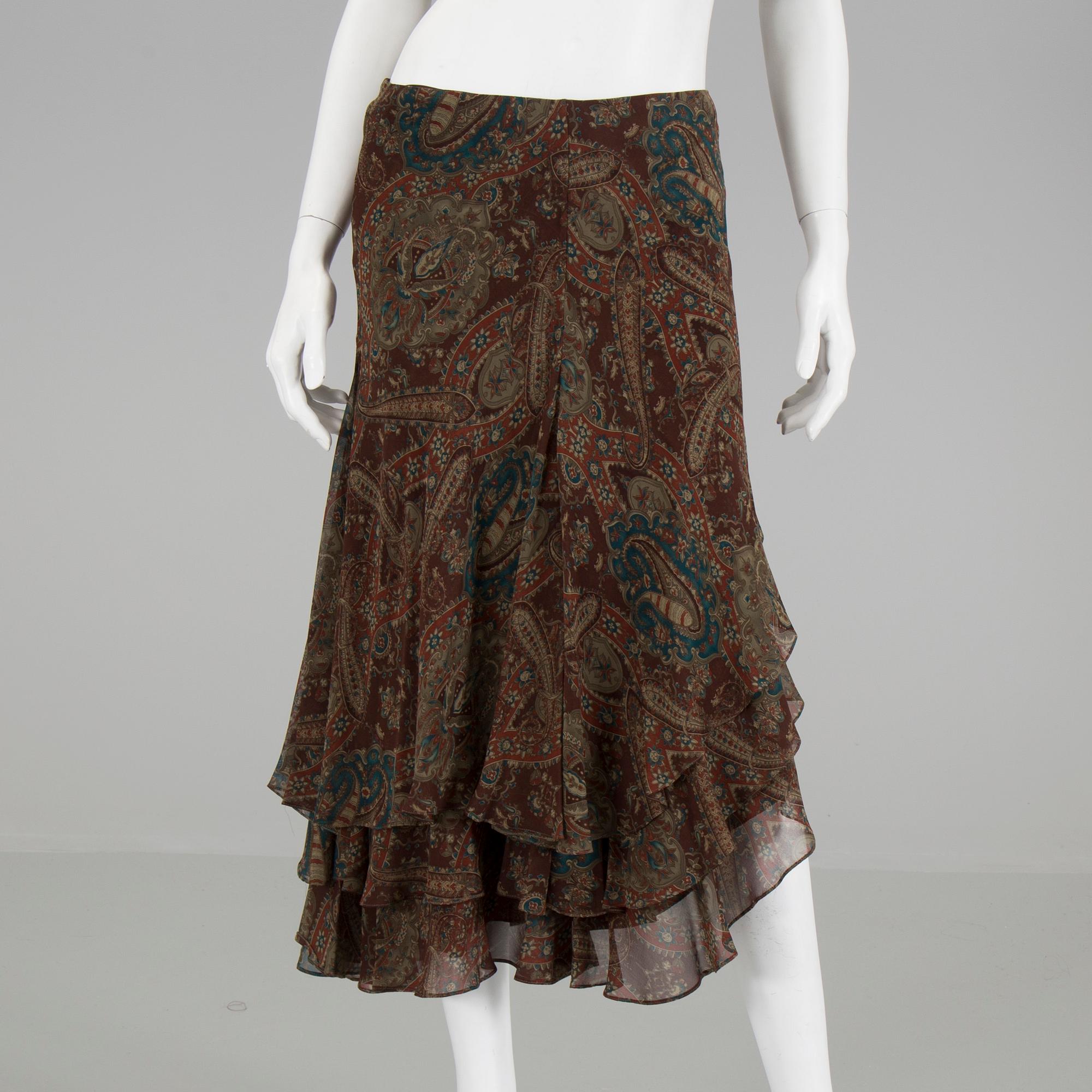 Two skirt by Ralph Lauren  in size 4 and 6.
