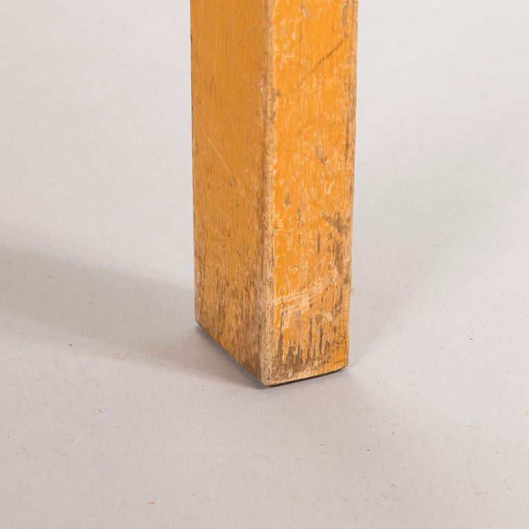 Alvar Aalto, bord, modell 82 för O.Y. Huonekalu-ja Rakennustyötehdas A.B. 1900-talets mitt.