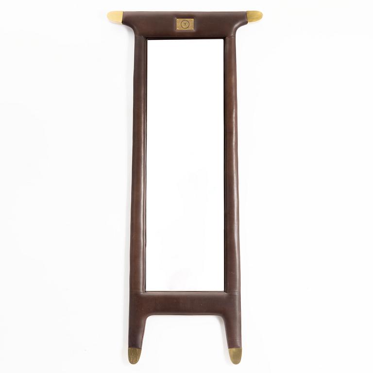 Anna Kraitz, an 2imagine" mirror,Källemo, Sweden.