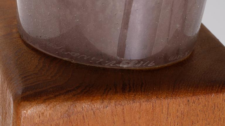 FIGURIN, glas, Vicke Lindstrand, Kosta.