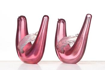 Tyra Lundgren, two irridescent glass pigeons, Venini Murano, Italy, model 10627, designed  about 1938.