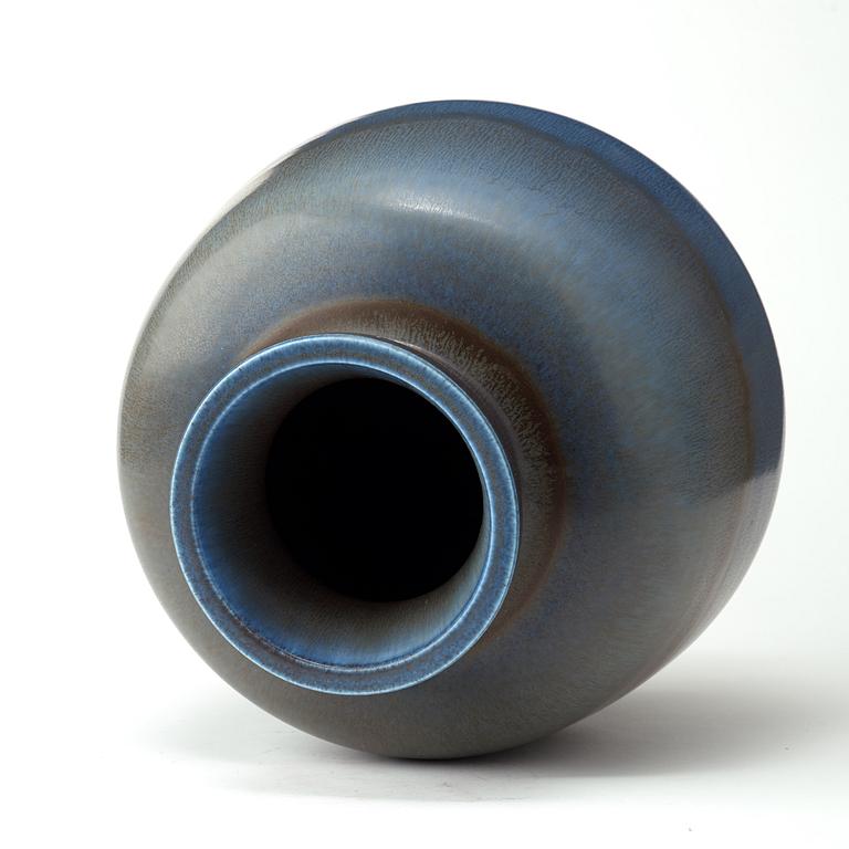 A Berndt Friberg stoneware vase, Gustavsberg studio 1962.