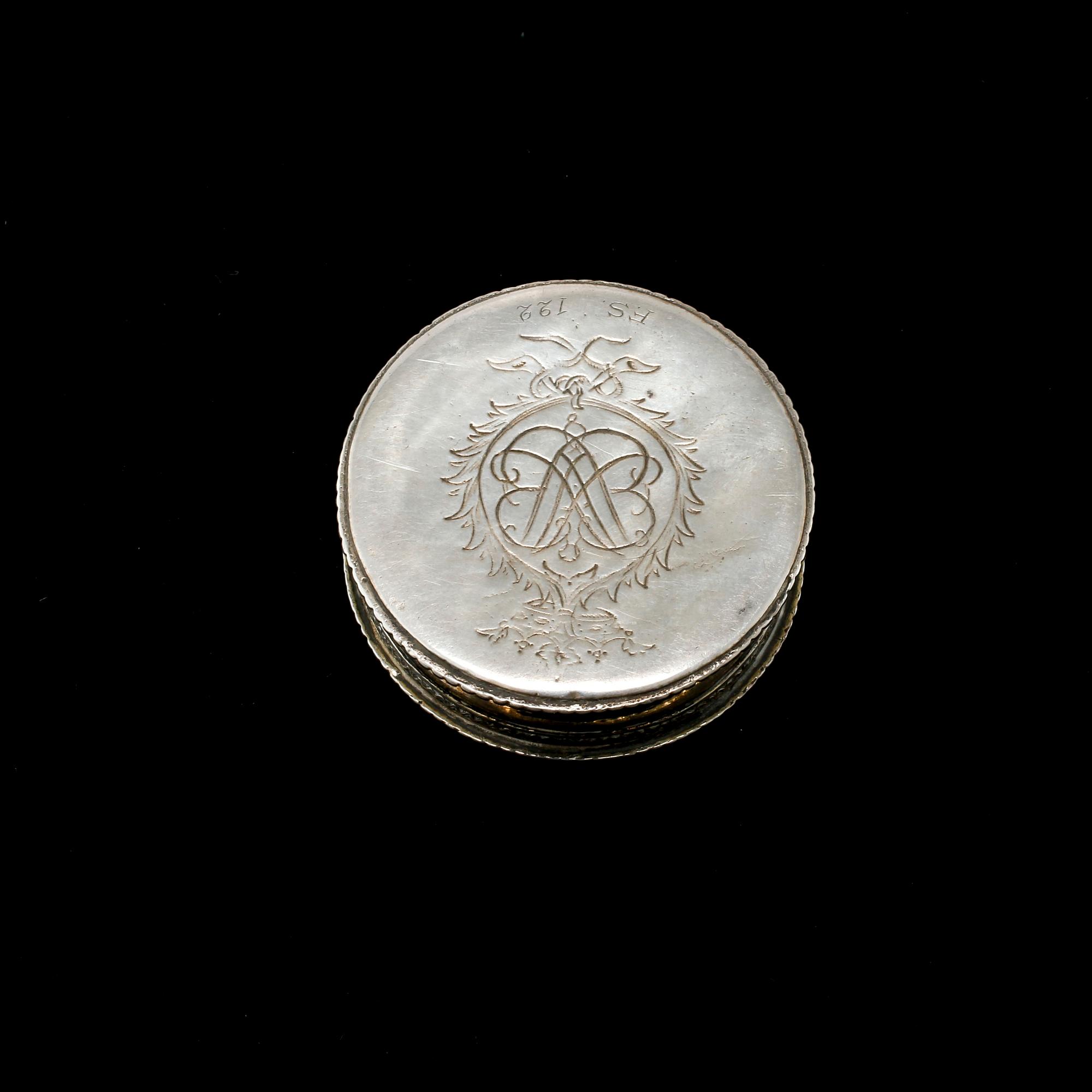 A Swedish 18th century parcel-gilt silver snuff-box, mark of G E Wendt, Gothenburg (1729-1735 (-53)).