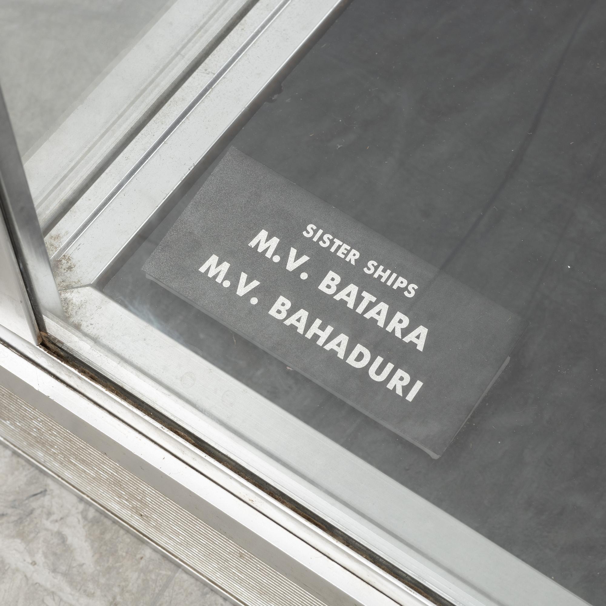 Fartygsmodell, redarmodell av M.V. "Bagur", byggd av Narasaki Shipbuilding Company.