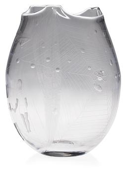 An Erik Höglund engraved glass vase, Boda, 1950's.