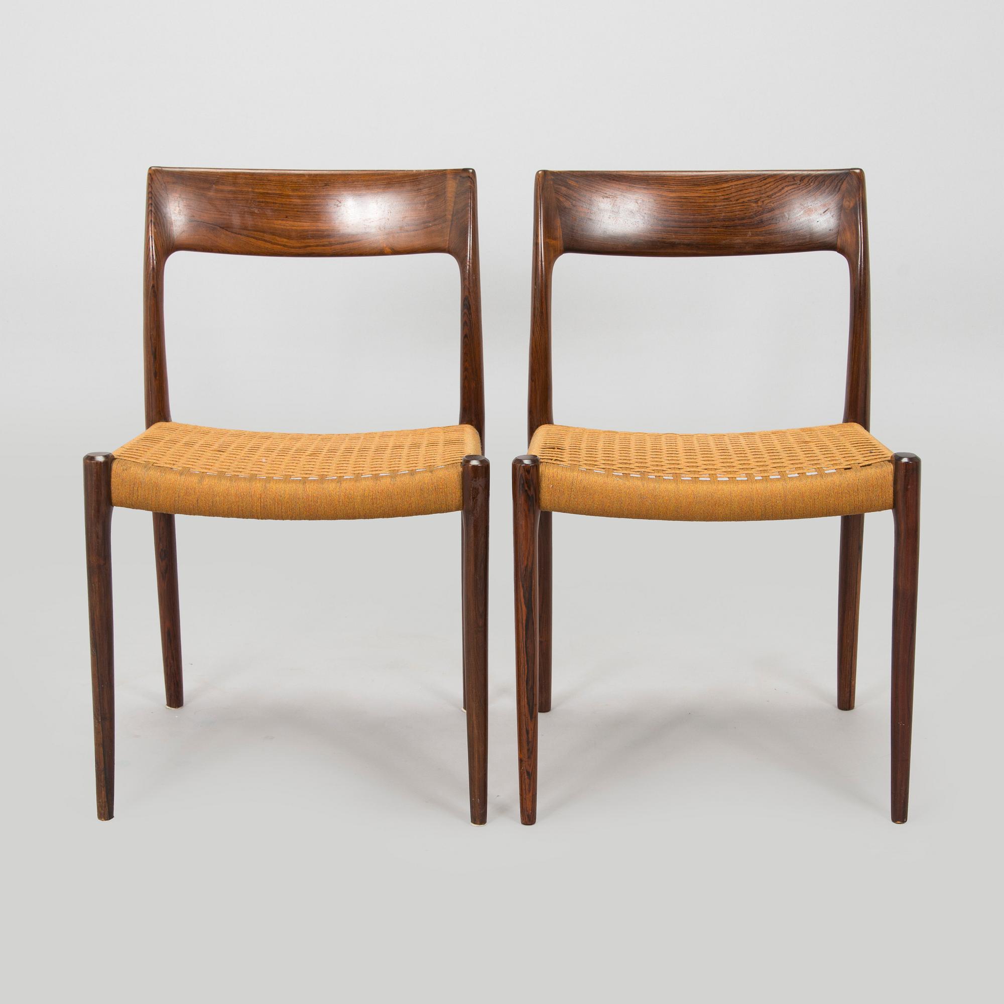 Niels Otto Møller, tuoleja, 6 kpl,  "77", J.L. Møllers Møbelfabrik, Tanska 1900-luvun puoliväli.