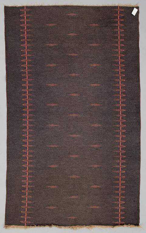 AAPPO HÄRKÖNEN, matto för Mattokutomo, 1960-tal. 248x150 cm.