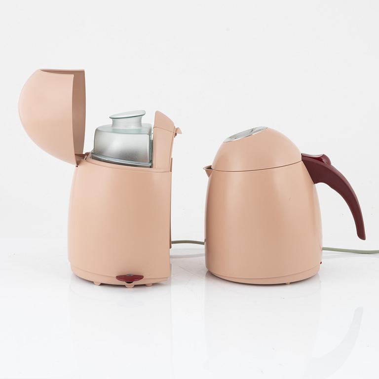 A coffee maker and coffee pot, Alessi/Philips.