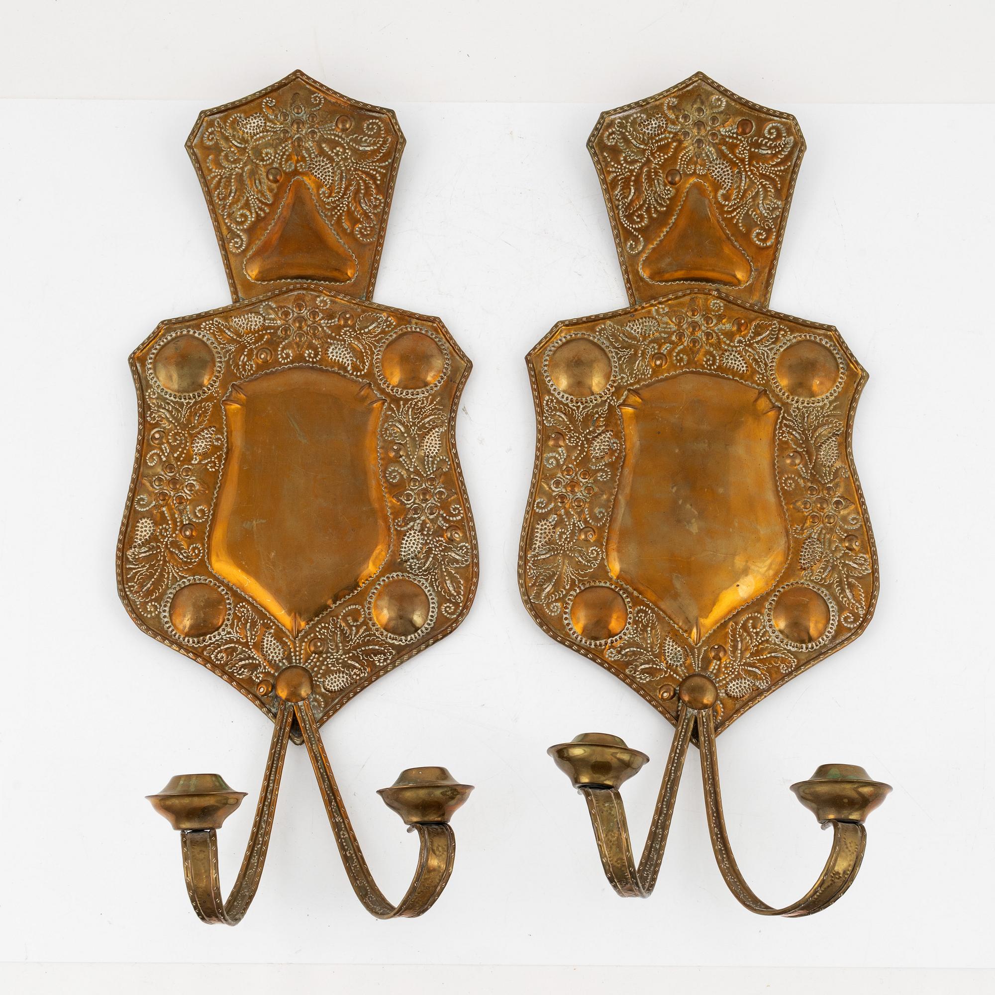 Ljusplåtar, ett par, för två ljus, Barockstil, omkring år 1900.