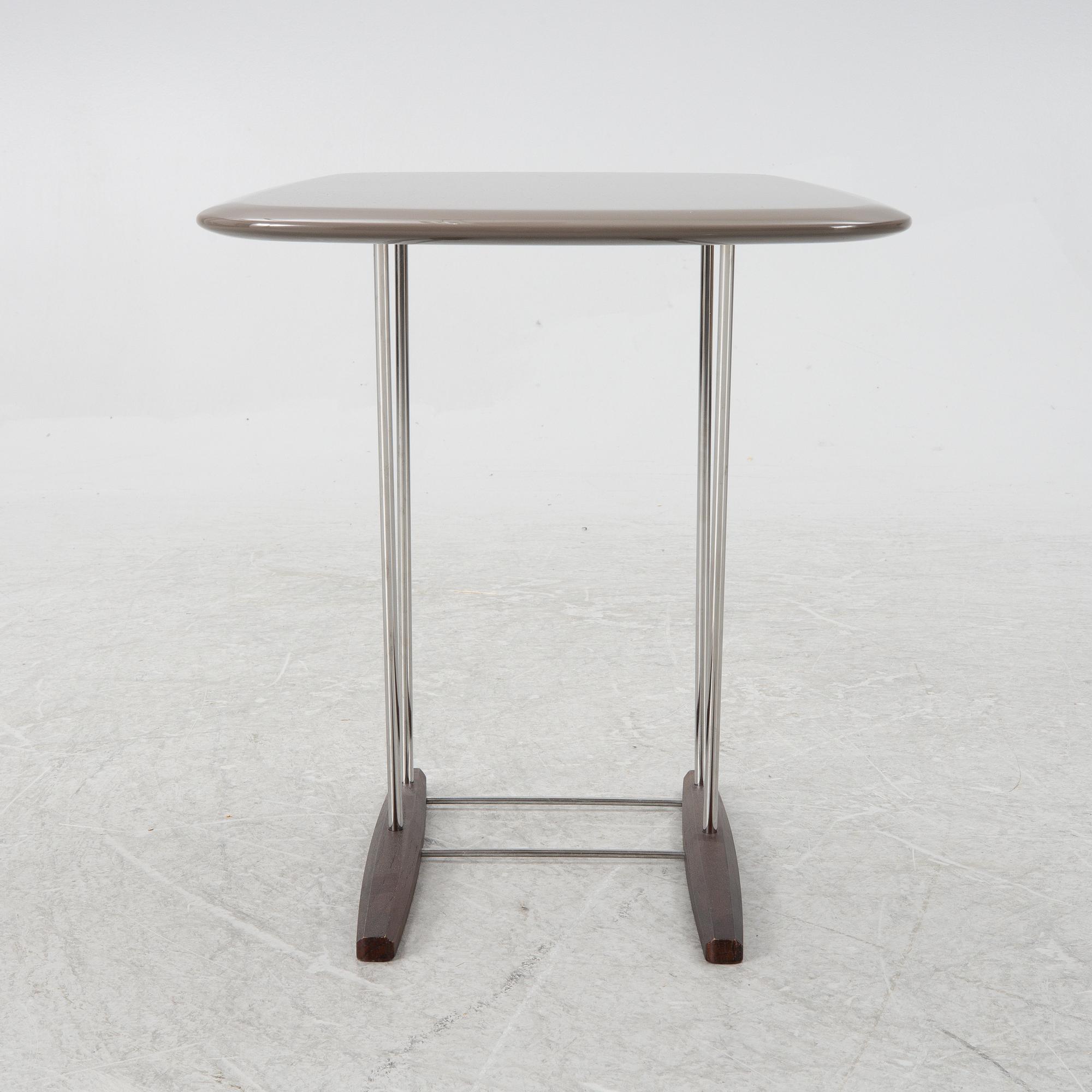 Side table, Minotti, contemporary.