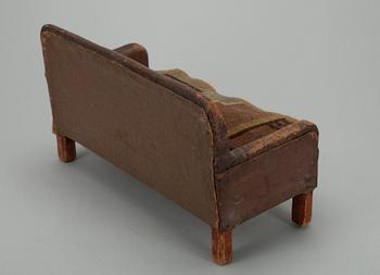 Leksakssoffa och matta. 1930-40-tal.