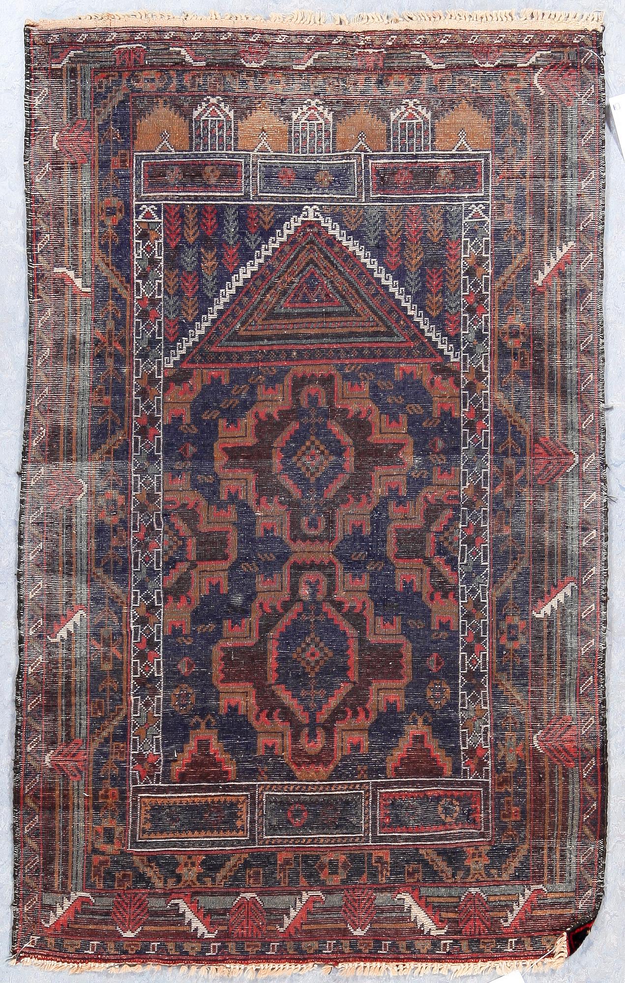 MATTA, semiantik/old Beluch. Ca 138 x 84.