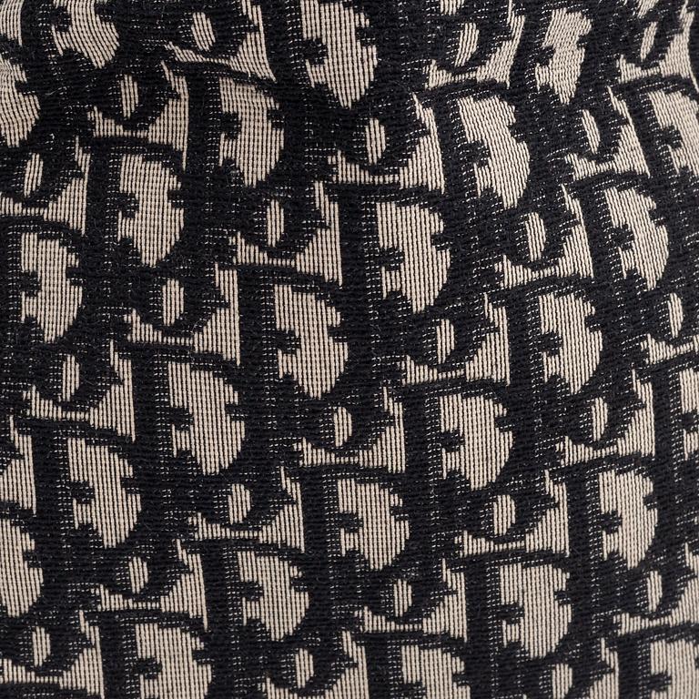 Christian Dior, weekendväska med paraply.