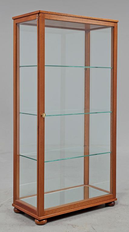 A Josef Frank mahogany show case cabinet, Svenskt Tenn,