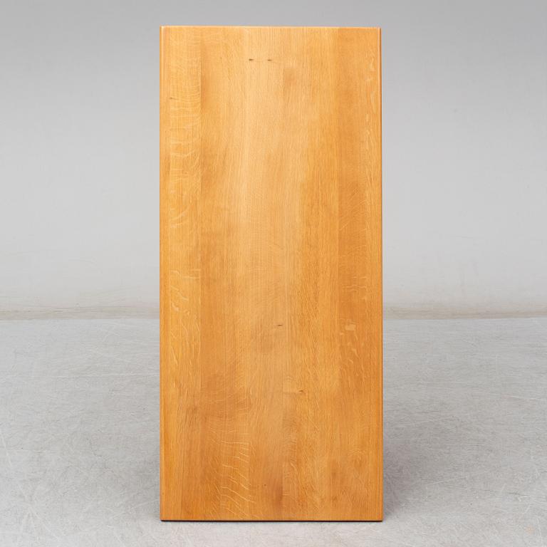 A second half of the 20th century oak coffee table by Hans J Wegner, Andreas Tuck, Denmark.