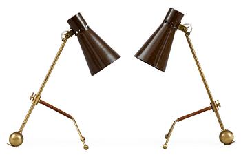 224. Tapio Wirkkala, A PAIR OF TABLE LAMPS, K11-16.