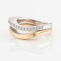 Ring, Engelbert, 18K guld och vitguld med briljantslipade diamanter.