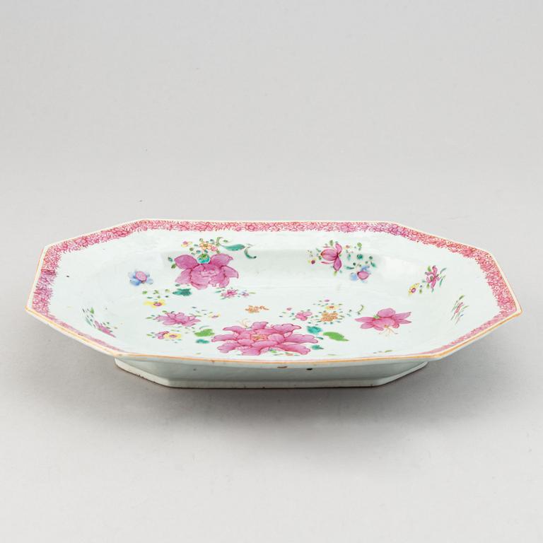 Terrinfat, kompaniporslin. Qingdynastin, Qianlong (1736-95).