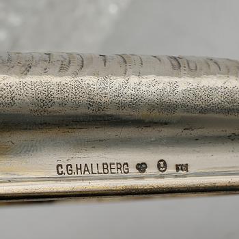 TOILETTEASK, silver och glas, C. G. Hallberg, 1899.