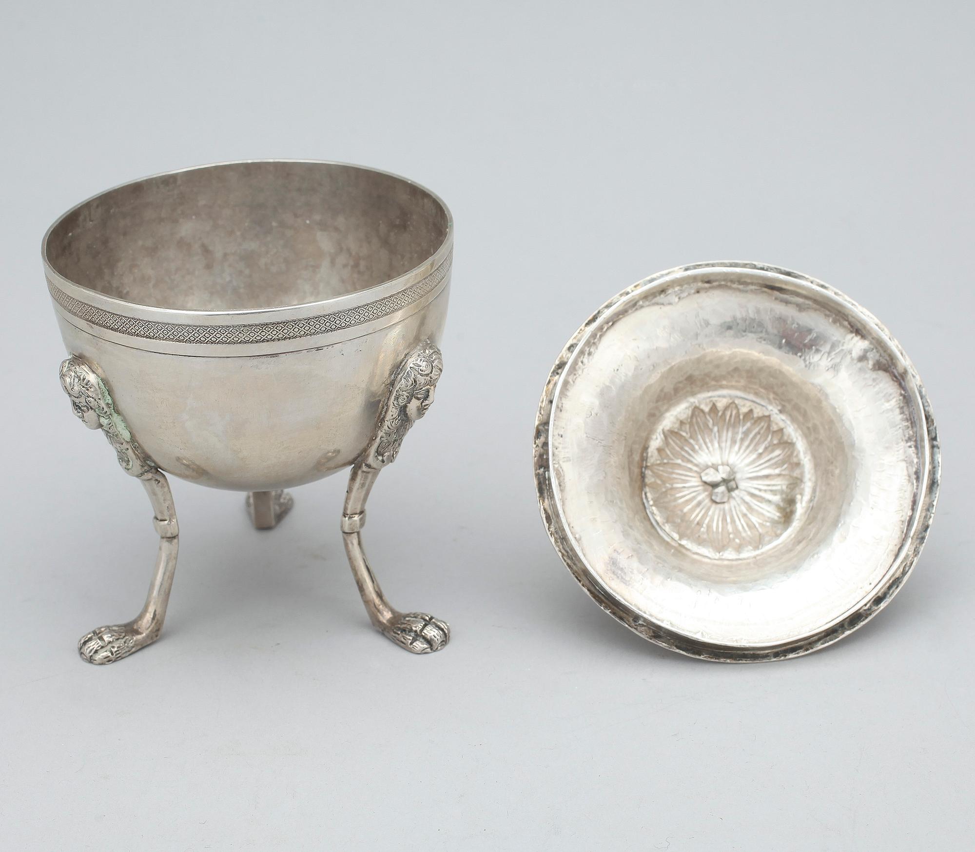 SOCKERSKÅL, silver, empire, England, 1800-talets mitt. Vikt ca 271 g.