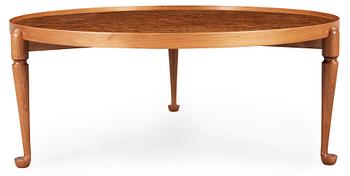 707. A Josef Frank burr wood top sofa table, model 2139, Svenskt Tenn.