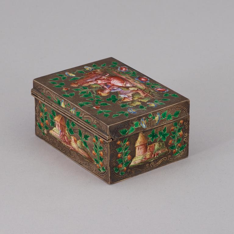 A snuff-box, Central Europe 18th/19th century.