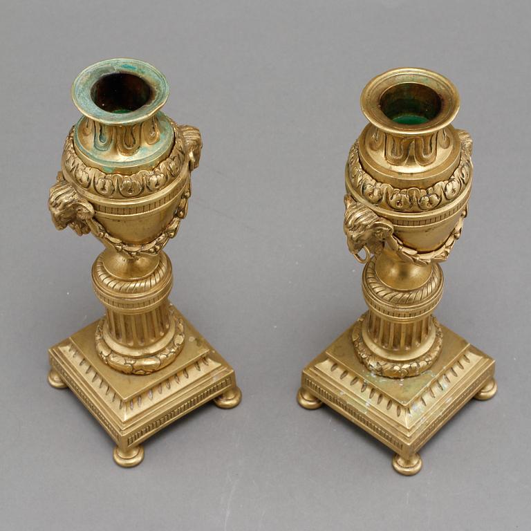 CASOLETTER, ett par, gulmetall, Louis XVI-stil, 1900-tal.