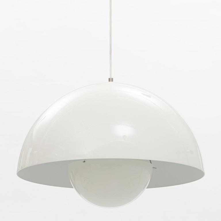 Verner Panton, taklampa, "Flower pot", &Tradition.