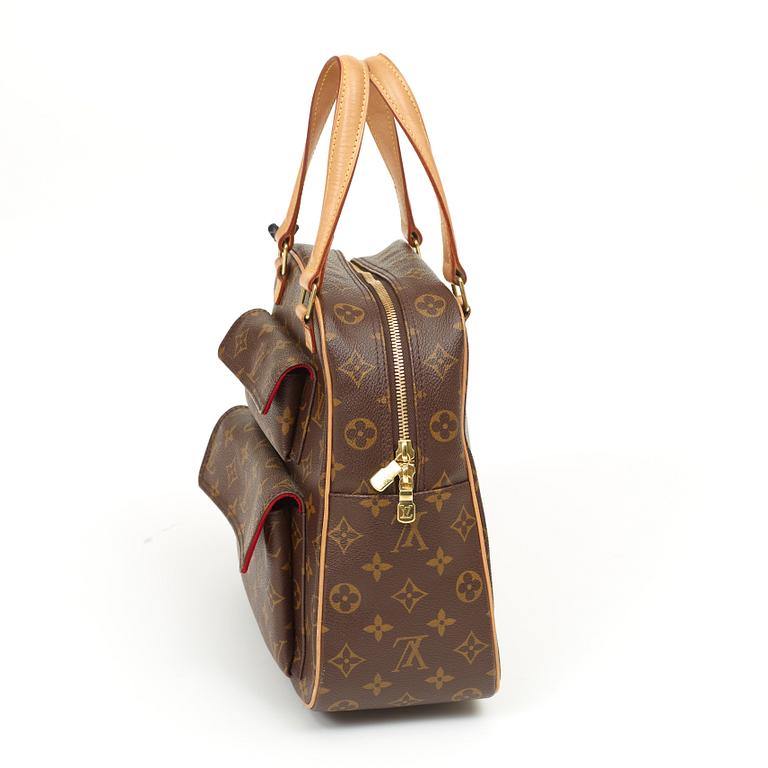 An 2003 monogram canvas handbag by Louis Vuitton, "Viva-Cite PM".