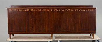 SIDEBOARD, 1920-30-tal. Möjligen Carl Malmsten.