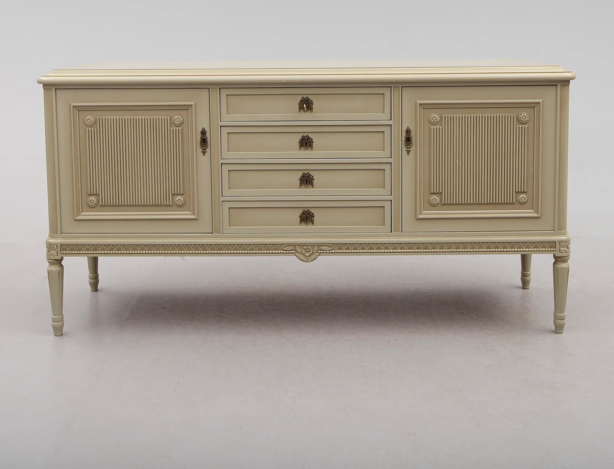 SIDEBOARD, gustaviansk stil, 1900-talets andra hälft.