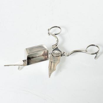 A Swedish Empire silver candle snuffer and tray, Stockholm 1818-1819.