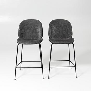 GamFratesi, barstolar, ett par, "Bettle", Gubi, modern tillverkning.