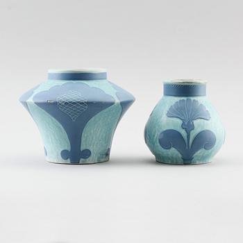 VASER, 2 st, flintgods, Josef Ekberg, Gustavsberg, tidigt 1910-/20-tal.