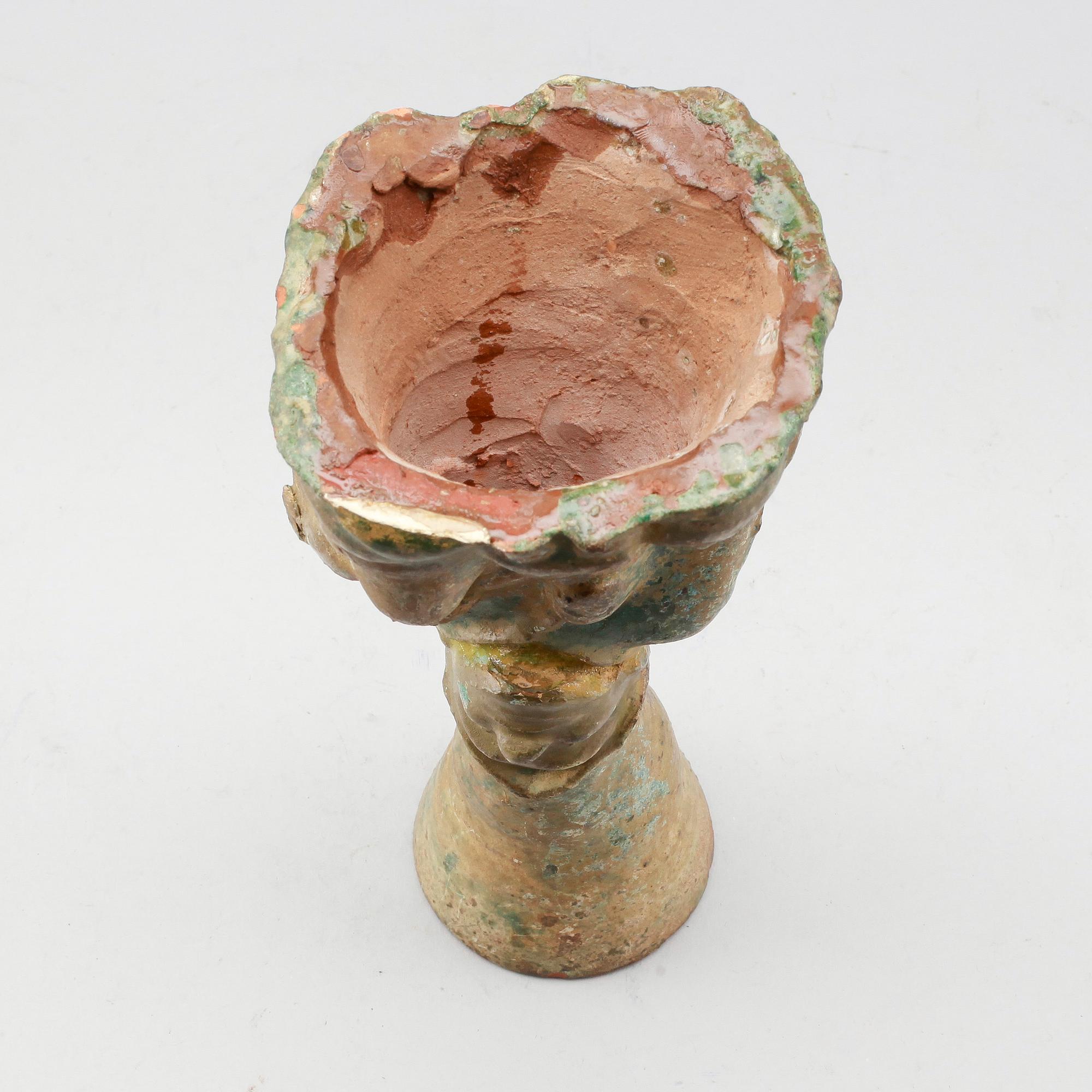 FIGUR/VAS, lergods, Kina, Han 206 f Kr - 220 e Kr.