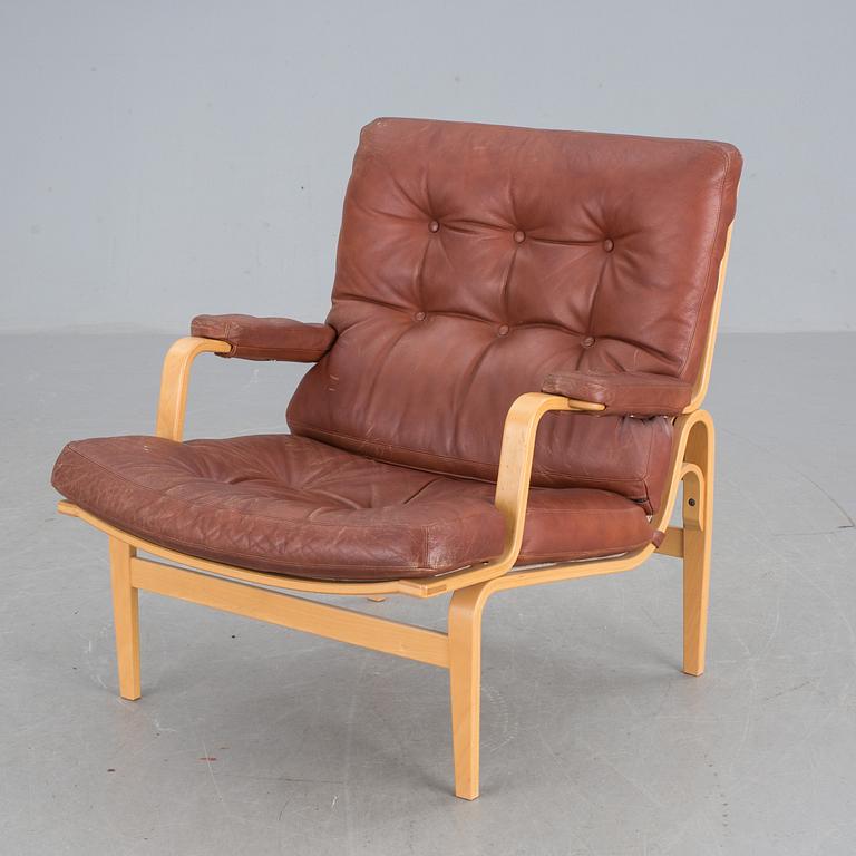 FÅTÖLJ, "Ingrid", Bruno Mathsson för Dux, 1900-talets andra hälft.