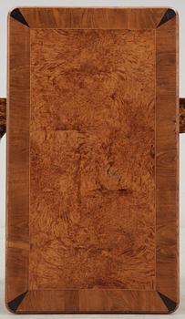 SPELBORD, av Jacob Sjölin (mästare i Köping och Kungsör 1767-1785). Rokoko.