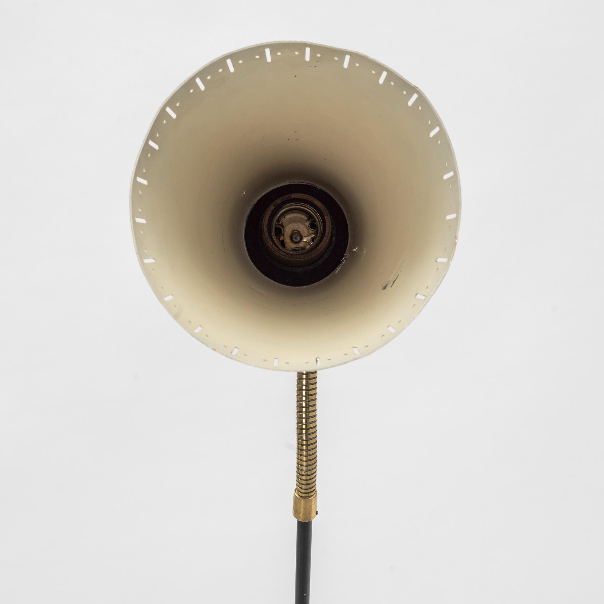 Golvlampa, modell 144, EAE Eskilstuna, 1950-tal.
