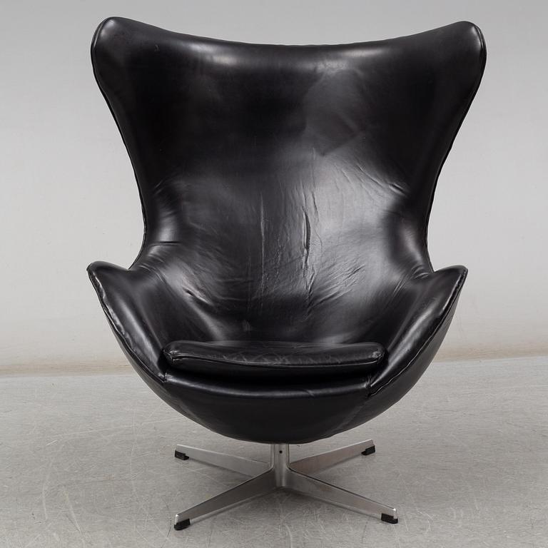 A 1960s arm chair "Egg chair" designed for Fritz Hansen, Denmark.
