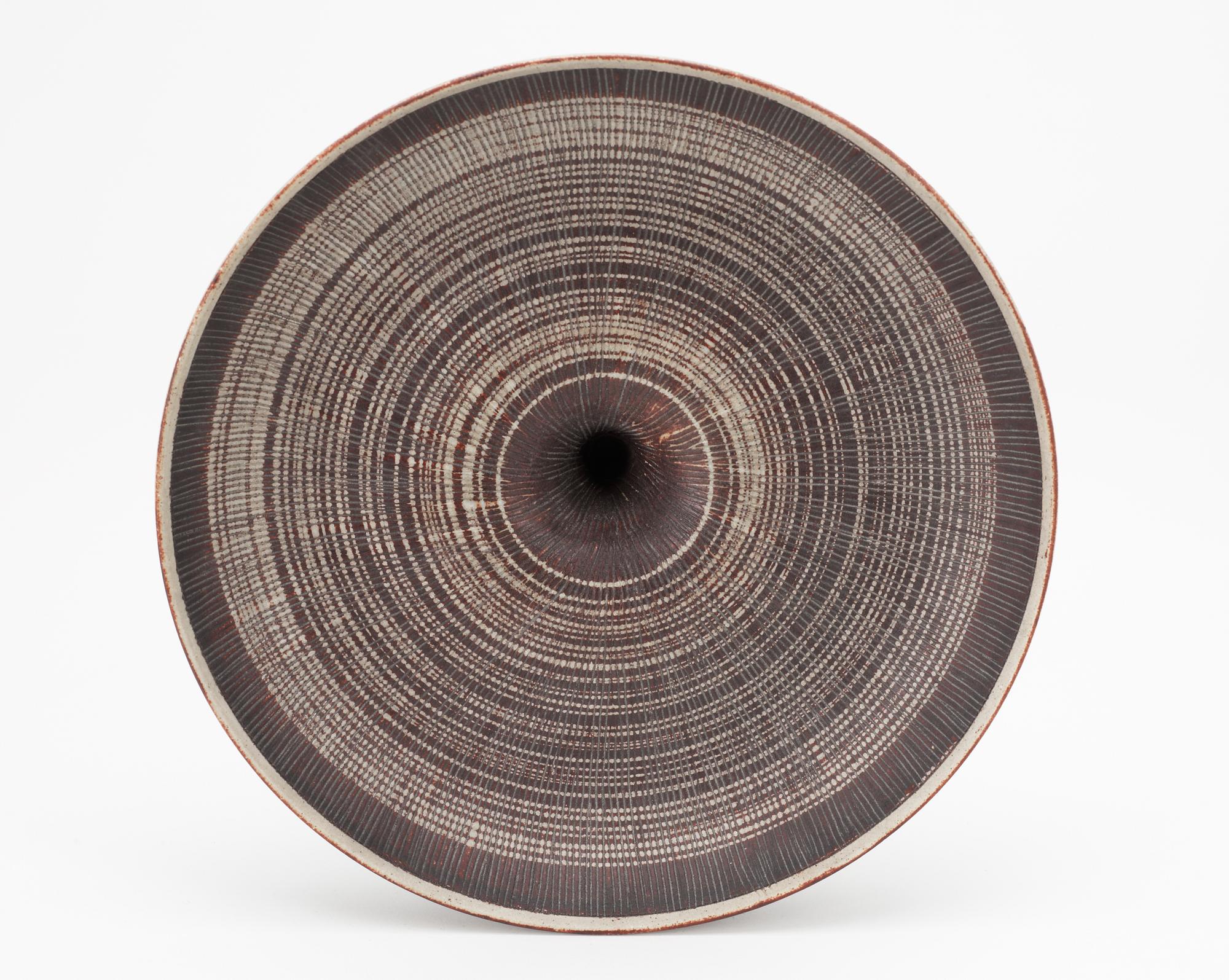 A Wilhem Kåge 'Farsta' footed bowl, Gustavsberg studio 1959.