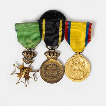 Order and medal miniatures, a total of 8 pcs, Sweden and Italy.