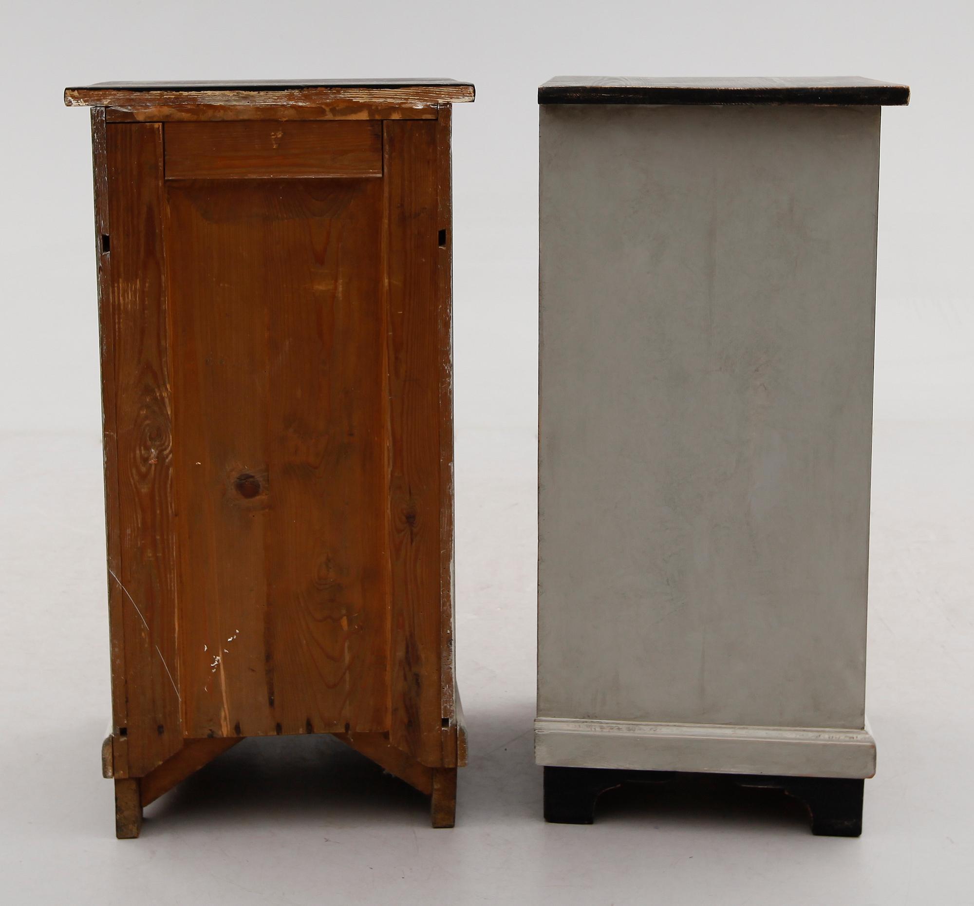 SÄNGBORD, 1 par, 1900-talets första hälft.