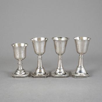 SUPKALKAR, 4 st, silver, Eksjö, 1800-talets första hälft, vikt ca 174 gram.