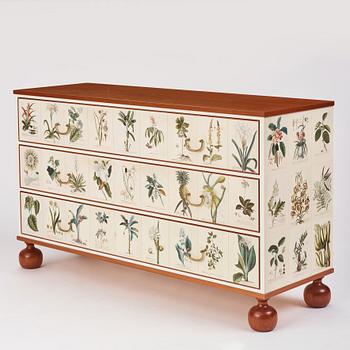 Josef Frank, a mahogany chest of drawers 'Florabyrå Linné', Svenskt Tenn, Sweden 2007, model 1050, jubilee ed. 31/50.