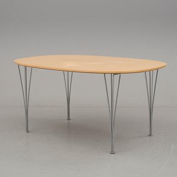 BORD, "Superellips", Bruno Mathsson och Piet Hein, för Fritz Hansen, 2000.